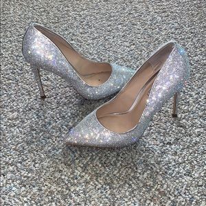 Crystal Daisies by Steve Madden